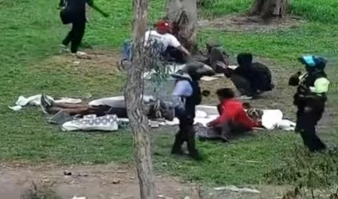 Parque convertido en dormitorio: Serenazgo realiza operativo en la avenida Separadora Industrial