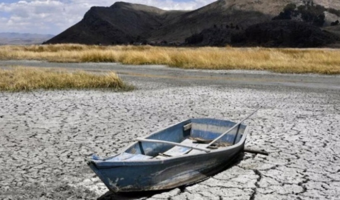 Gobierno declara estado de emergencia en distritos de 17 regiones por déficit hídrico