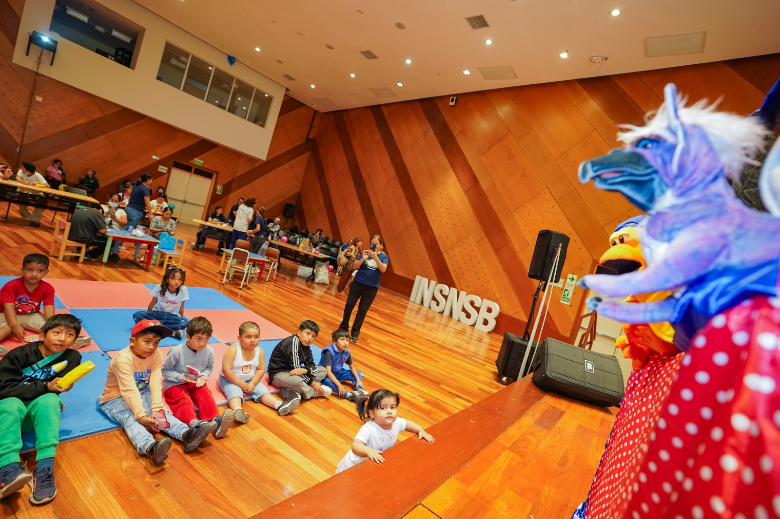 INSN de San Borja realizó feria y pasacalle por el Día Mundial de la Salud Mental