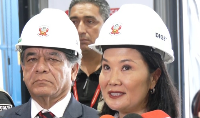 Keiko Fujimori presenta plan de distribución de materiales educativos para el año escolar 2027