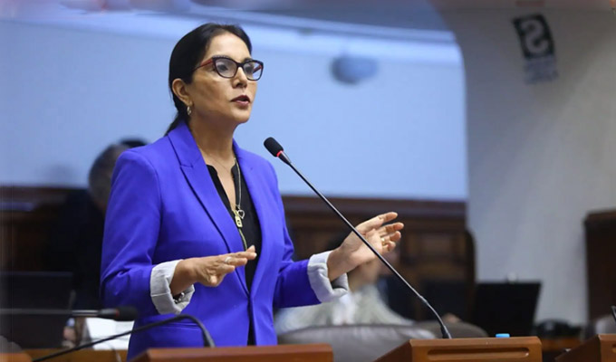 Facultades legislativas: Senadora Juárez señala que predictamen plantea siete puntos adicionales