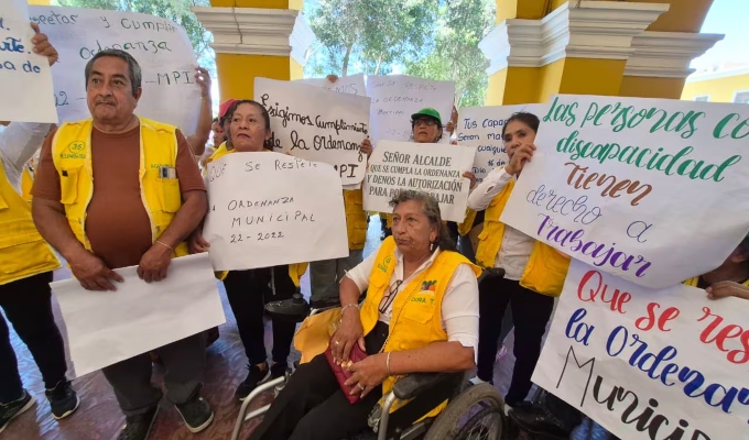 Sindicato de trabajadores con discapacidad protesta y exige cumplimiento de compromisos laborales en Ica