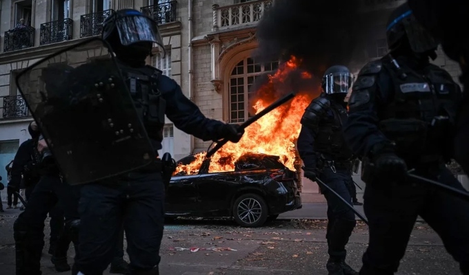 Francia: reportan más de 270 detenidos tras disturbios y saqueos durante protestas