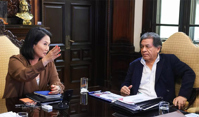 Keiko Fujimori y ministro de Educación evaluaron medidas para fortalecer la disciplina escolar
