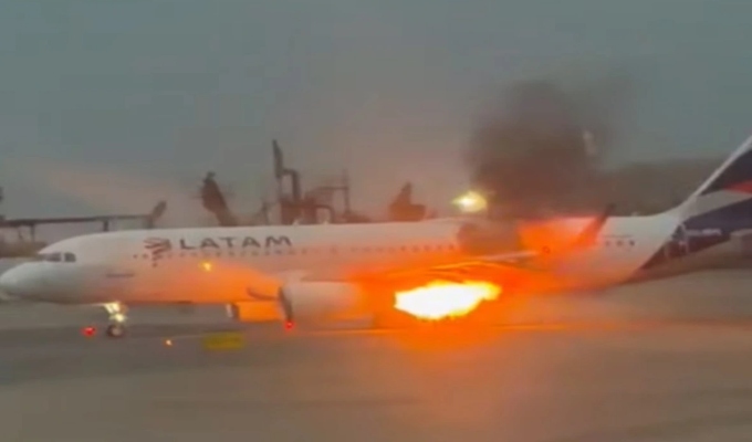 LATAM evacúa a pasajeros de vuelo Lima-Piura tras incidente técnico antes del despegue