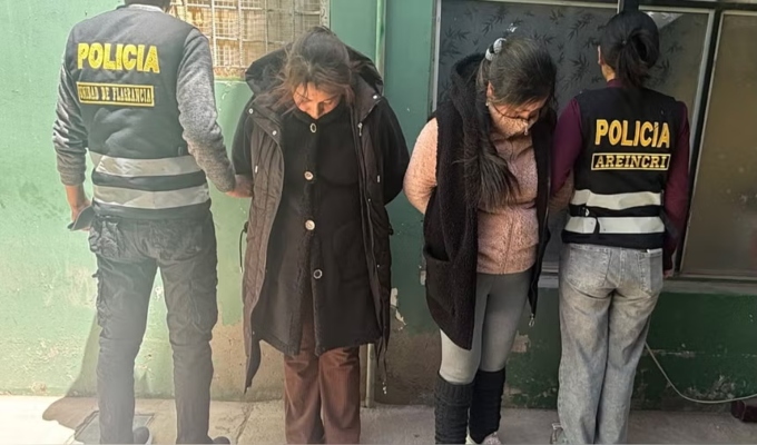 Desarticulan presunta banda en Juliaca: incautan celulares y maquetas del ‘cambiazo’