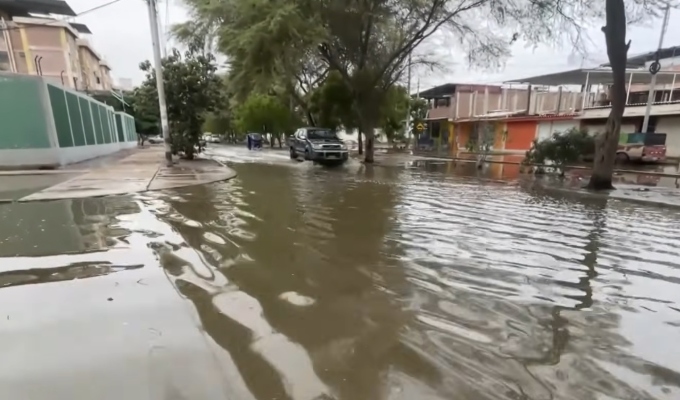 Así amaneció Piura tras intensas lluvias: calles continúan inundadas y comercios permanecen cerrados