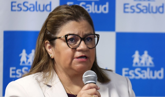 María del Carmen Barragán deja el cargo de asesora III de la Presidencia Ejecutiva de EsSalud