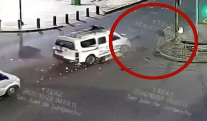 San Juan de Lurigancho: dos personas mueren tras choque de motocicleta contra miniván