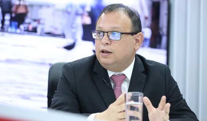 Ministro Vinelli descarta desabastecimiento de alimentos y cortes de agua en Lima por el fenómeno El Niño