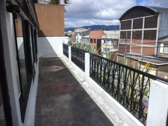 Casa de 5 alcobas en venta en Los Alcazares, Bogotá, 820 m² · foto 15 de 24