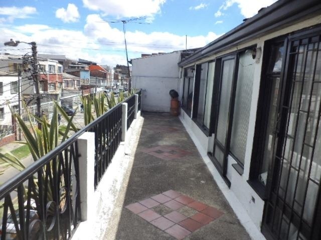 Casa de 5 alcobas en venta en Los Alcazares, Bogotá, 820 m² · foto 16 de 24