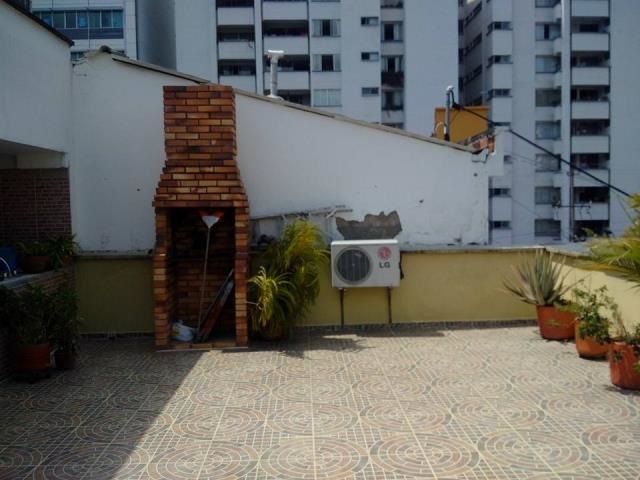 Casa de 9 alcobas en venta en Bolarqui, Bucaramanga, 800 m² · foto 2 de 24
