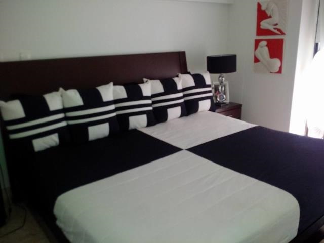 Apartamento de 4 alcobas en venta en Cabecera Del Llano, Bucaramanga, 228 m² · foto 16 de 23