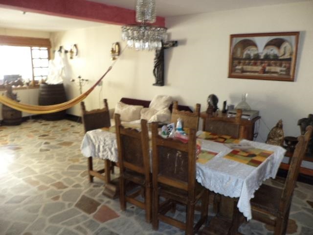 Casa en venta en Lagos De Cordoba, Bogotá · foto 2 de 24