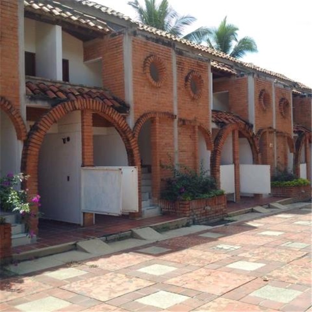 Local en venta en Quintas Del Llanito, Girón, 2400 m² · foto 19 de 20