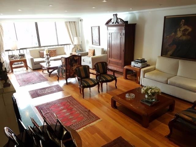 Apartment in Bogotá, El Refugio - View 2