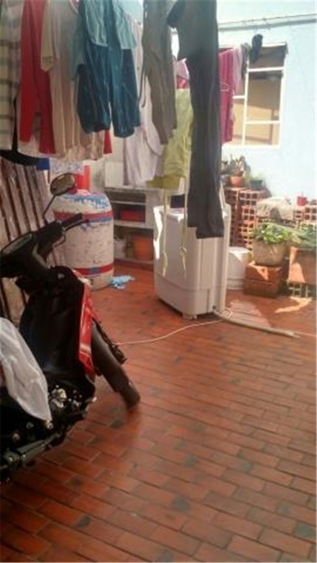 Casa de 14 alcobas en venta en Comuneros, Bucaramanga, 300 m² · foto 7 de 15