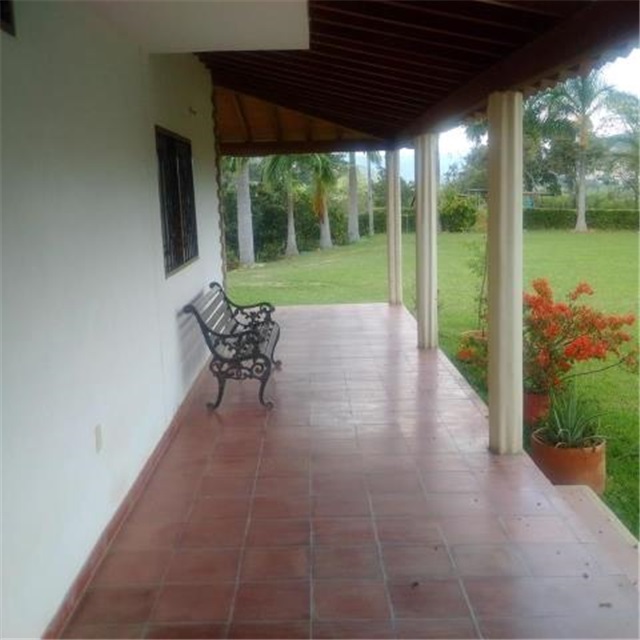 Finca en venta en El Guamo, Piedecuesta, 4000 m² · foto 18 de 24