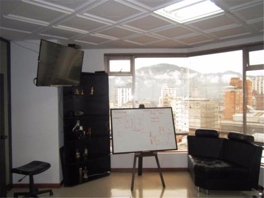 Oficina en Arriendo - Más