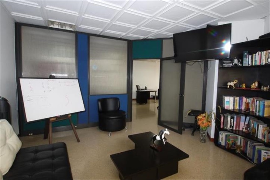 Oficina en Arriendo - Vista 2