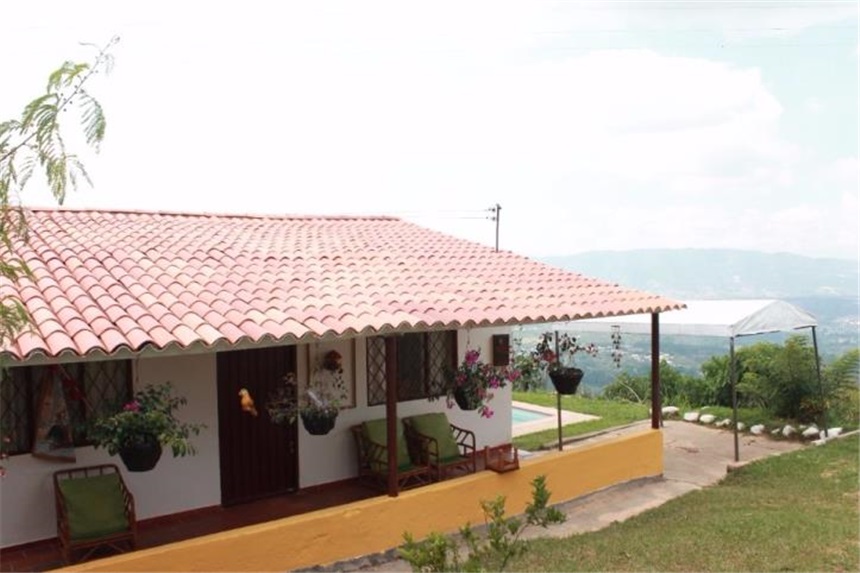 Casa de 2 alcobas en venta en Ruitoque Alto, Floridablanca, 1721 m² · foto 6 de 24