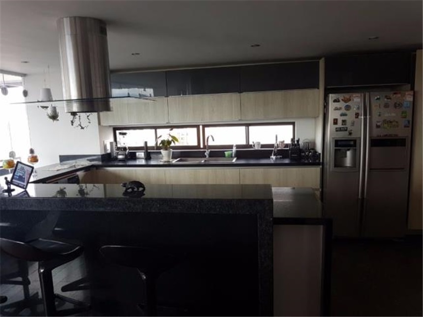Apartamento de 2 alcobas en venta en Cabecera Del Llano, Bucaramanga, 328 m² · foto 3 de 24