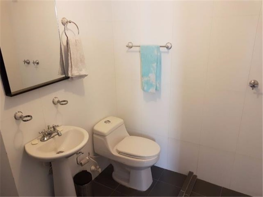 Apartamento de 2 alcobas en venta en Cabecera Del Llano, Bucaramanga, 328 m² · foto 23 de 24