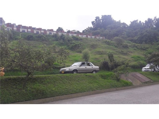 Lote en venta en Avenida Kevin Angel, Manizales, 3143 m² · foto 5 de 5