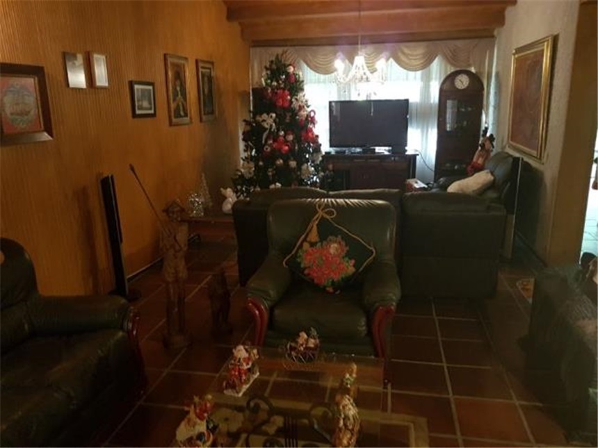 Casa de 5 alcobas en venta en Sotomayor, Bucaramanga, 520 m² · foto 11 de 23