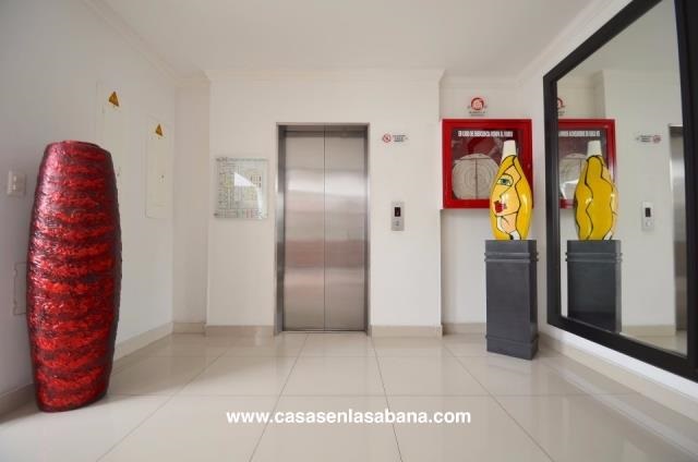 Edificio en venta en Centro, Neiva, 2115 m² · foto 14 de 24