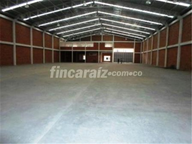 Bodega en arriendo en Las Villas De Mosquera, Mosquera, 2200 m² · foto 8 de 11
