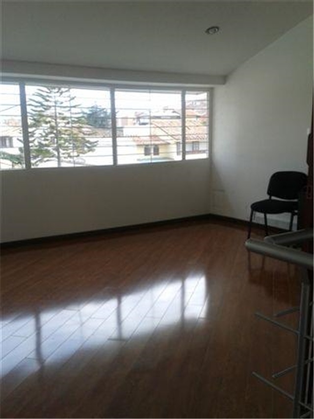 Casa en venta en La Floresta, Bogotá · foto 9 de 23