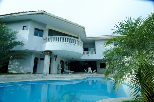 Casa de 8 alcobas en venta en Villa Campestre, Barranquilla, 2000 m² · foto 1 de 17
