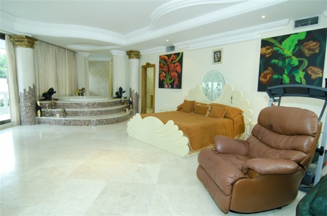 Casa de 8 alcobas en venta en Villa Campestre, Barranquilla, 2000 m² · foto 9 de 17