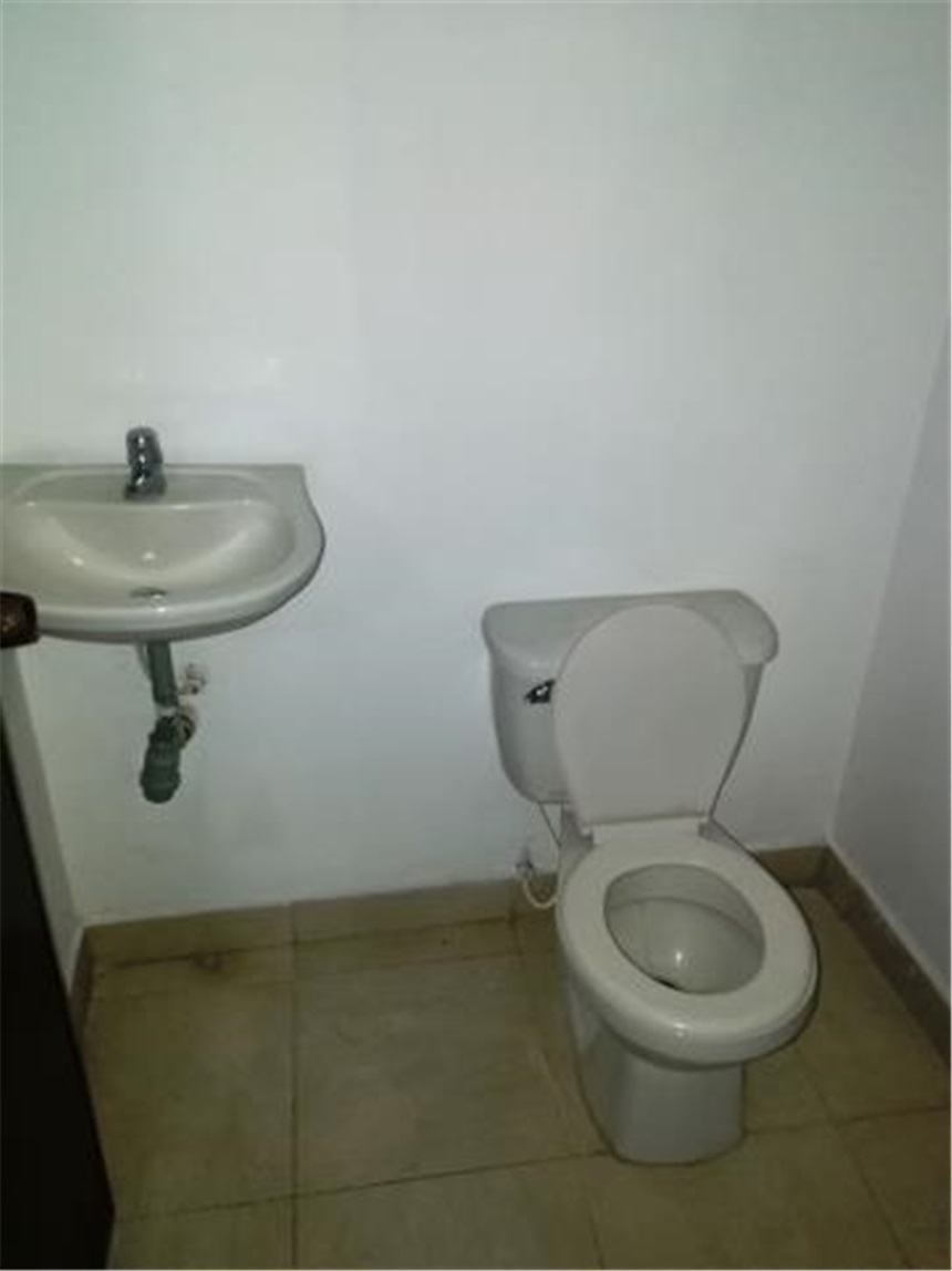 Local en Arriendo - Vista 5