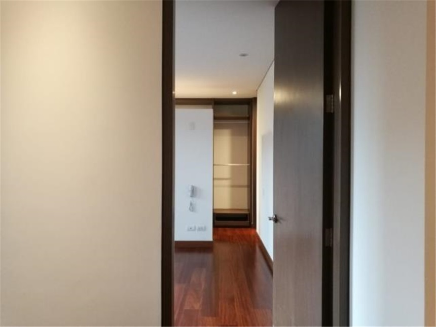 Piso – Bogotá, Chicó Lago - Más