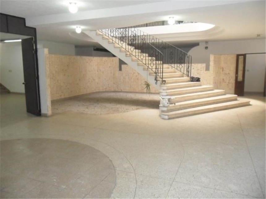 Edificio en Arriendo - Más