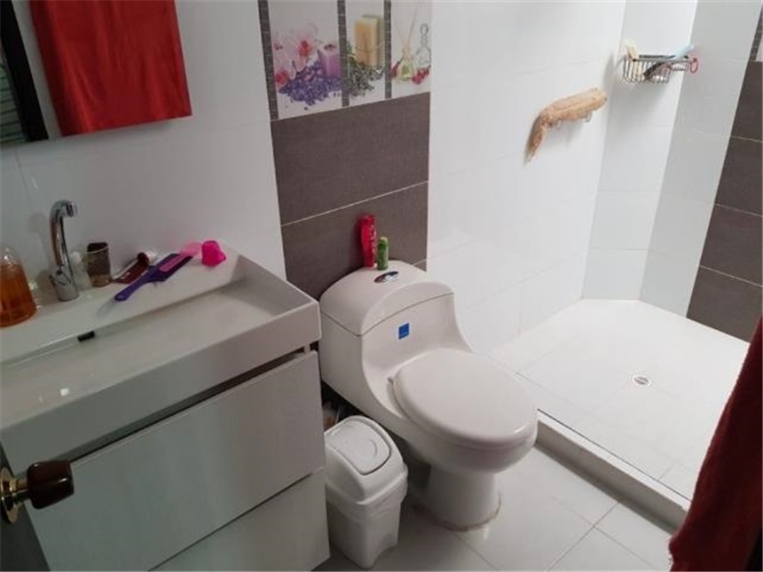Casa de 3 alcobas en venta en San Alonso, Bucaramanga, 232 m² · foto 12 de 17