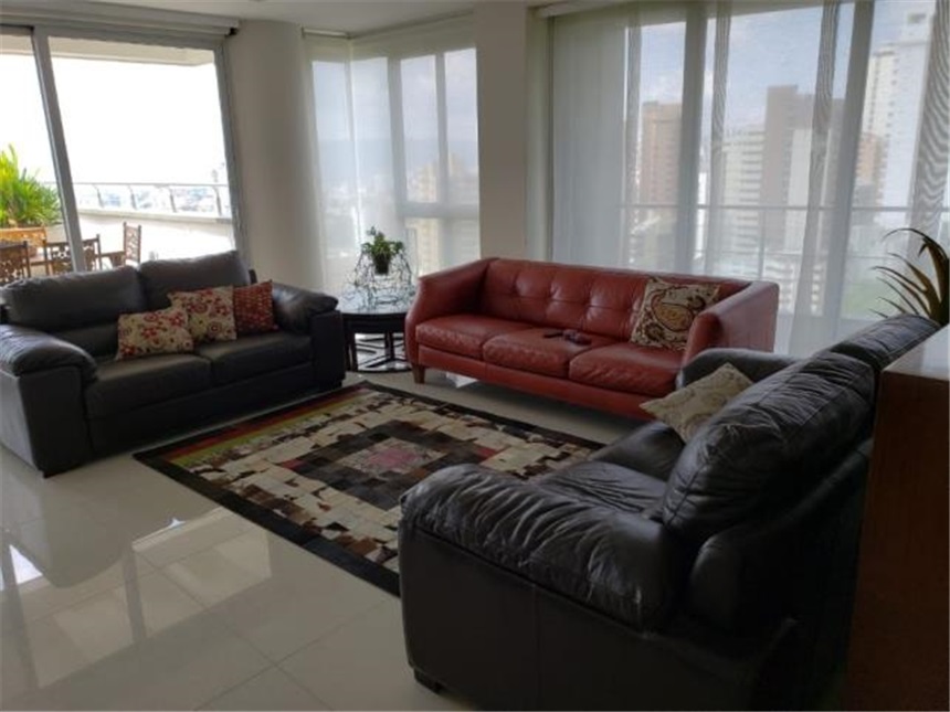Apartamento de 4 alcobas en venta en Terrazas, Bucaramanga, 289 m² · foto 7 de 24