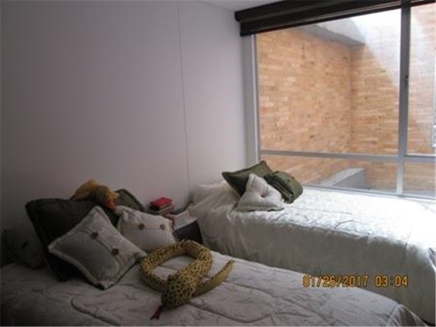 Piso – Bogotá, San Vicente Ferrer, Localidad Tunjuelito - Más