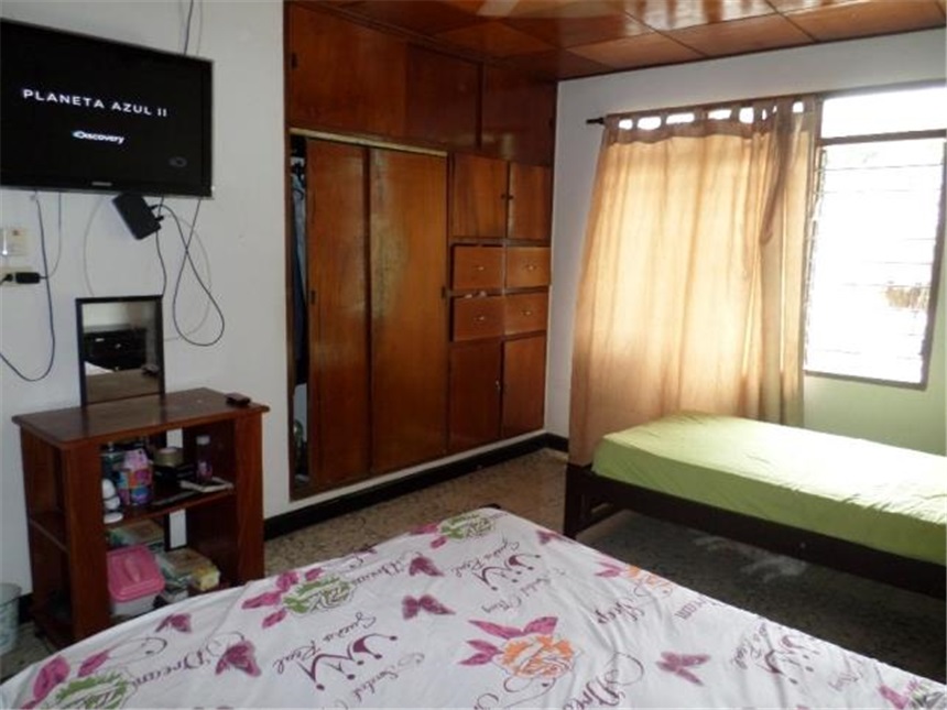 Casa de 6 alcobas en venta en Chuchurubi, Montería, 509 m² · foto 9 de 24
