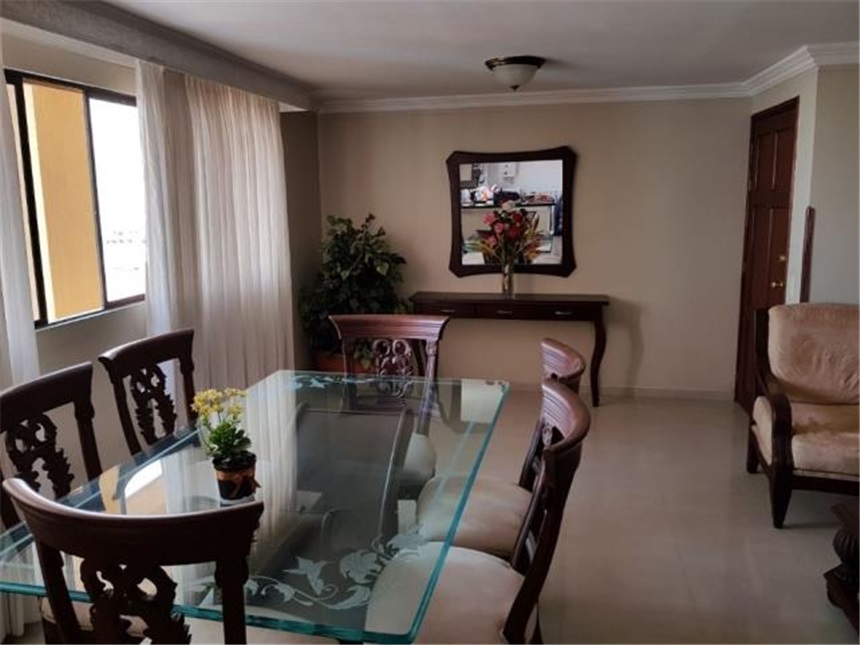 Apartamento de 4 alcobas en venta en Cabecera Del Llano, Bucaramanga, 220 m² · foto 6 de 21