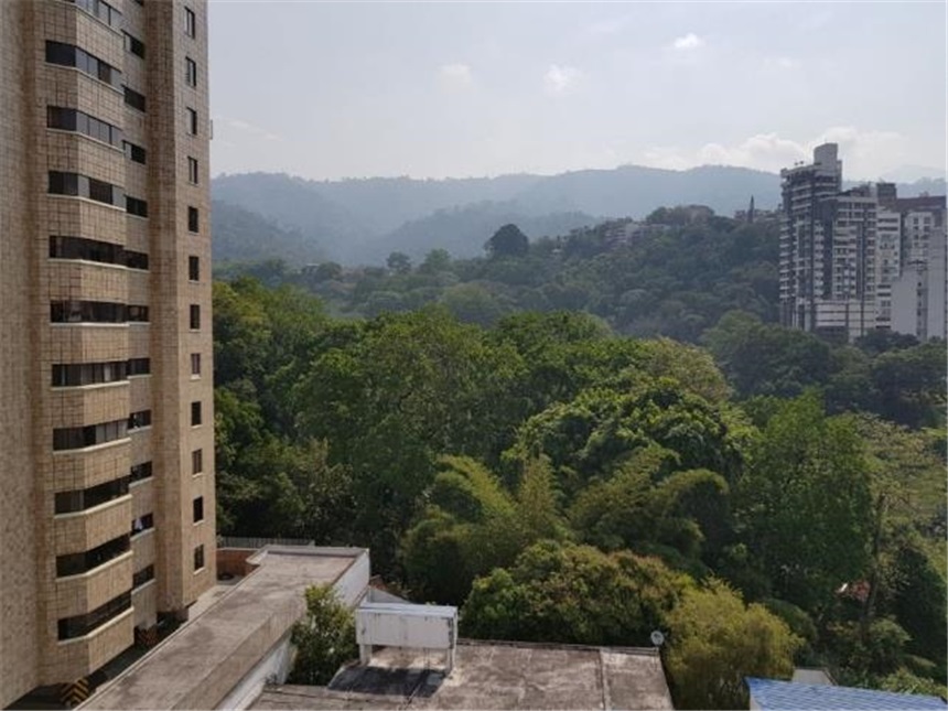 Apartamento de 4 alcobas en venta en Cabecera Del Llano, Bucaramanga, 220 m² · foto 10 de 21