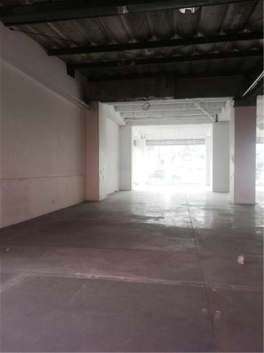 Local en Arriendo - Vista 4