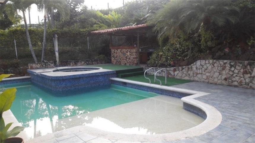 Casa de 5 alcobas en venta en Ciudad Jardin, Cali, 400 m² · foto 7 de 24