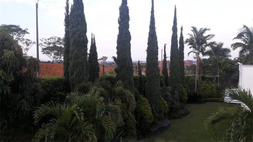 Casa de 5 alcobas en venta en Ciudad Jardin, Cali, 400 m² · foto 6 de 24