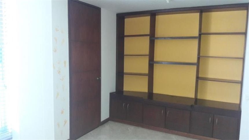 Casa de 5 alcobas en venta en Ciudad Jardin, Cali, 400 m² · foto 17 de 24