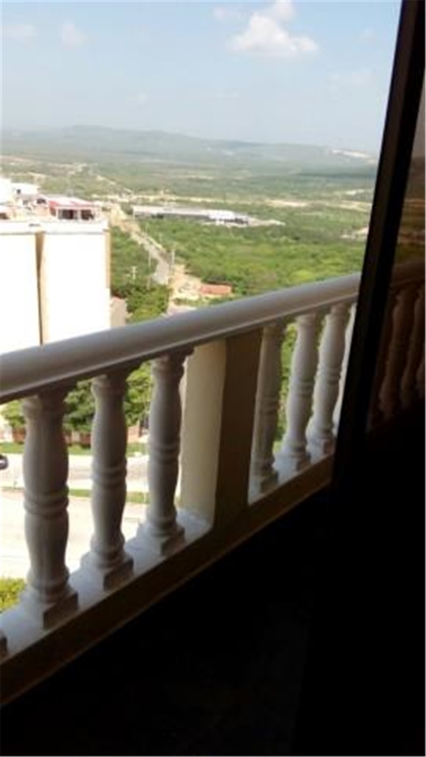 Casa de 4 alcobas en venta en Campo Alegre, Barranquilla, 255 m² · foto 2 de 21
