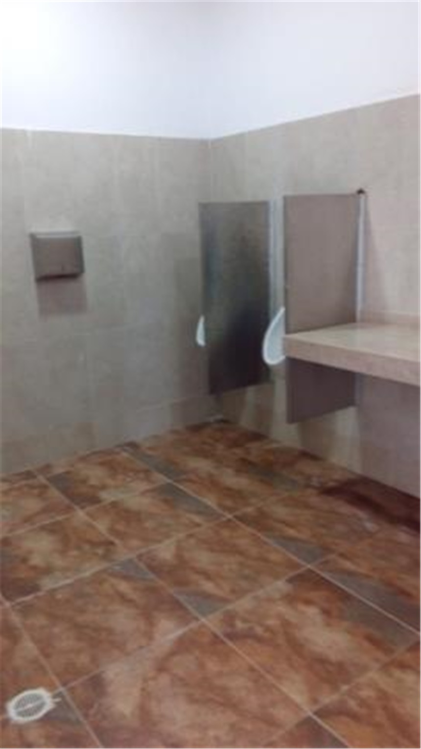 Local en Arriendo - Vista 2
